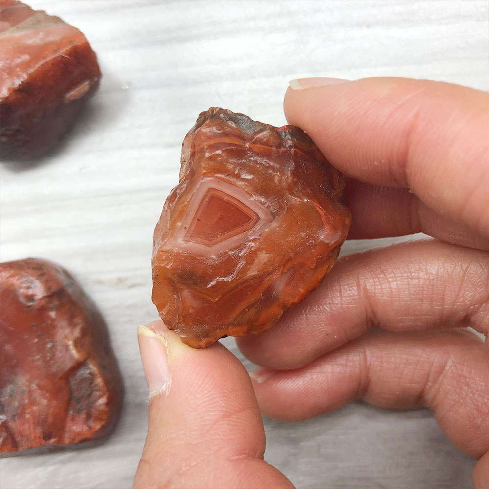 Aquarium Decoration Rock - 1 adet Rastgele Kaba Ham Carnelian